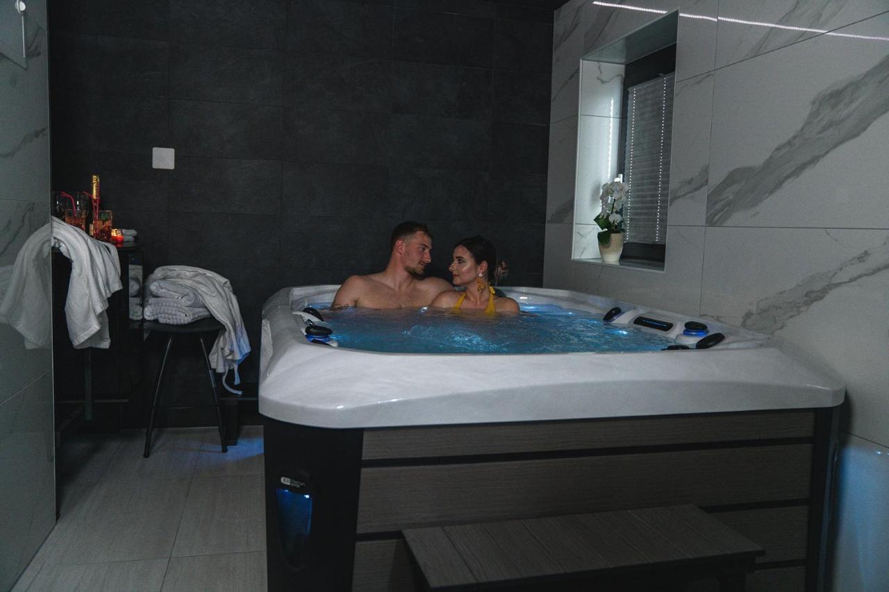 B&B La Siesta Markovci Экстерьер фото